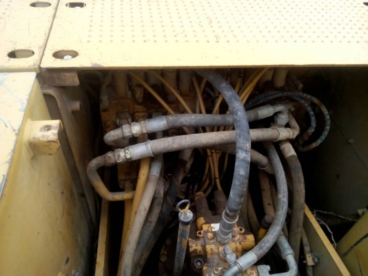 CAT320C ปี2552 มีเล่มพร้อม ช่วงล่างดี เอวดี แทร็คไม่มีชำรุด CAT320C ปี2552 มีเล่มพร้อม ช่วงล่างดี เอวดี แทร็คไม่มีชำรุด