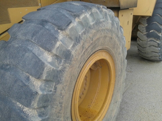 รถตัก 950E คันใหญ่ สภาพดี พร้อมใช้ รถตัก 950E คันใหญ่ สภาพดี พร้อมใช้