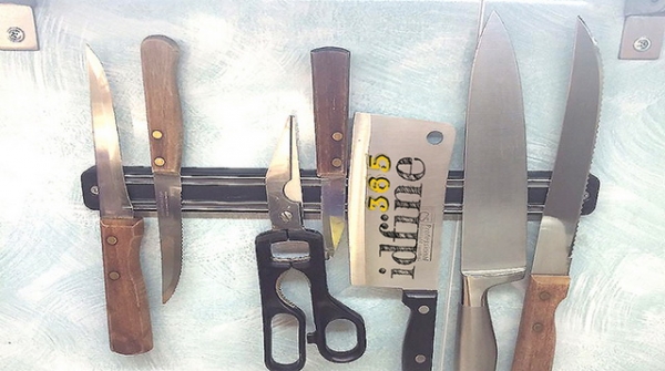 แถบแม่เหล็กติดผนังเอนกประสงค์ สำหรับติดเครื่องมือช่าง ติดมีด อุปกรณ์ในครัวของคุณให้เป็นระเบียบ ส่งฟรีลงทะเบียน แถบแม่เหล็กติดผนังเอนกประสงค์ สำหรับติดเครื่องมือช่าง ติดมีด อุปกรณ์ในครัวของคุณให้เป็นระเบียบ ส่งฟรีลงทะเบียน