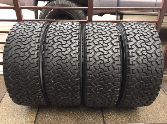 ล้อ Lenso รุ่นใหม่ล่าสุด ขอบ20 พร้อมยาง Monster 265 50 20 ปลายปี16 ใช้มาแค่ 1อาทิตย์ตุ่มหน้ายางอยู่ครบ