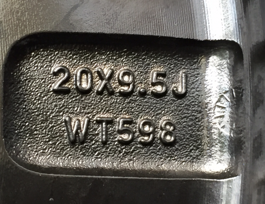 ล้อ Lenso รุ่นใหม่ล่าสุด ขอบ20 พร้อมยาง Monster 265 50 20 ปลายปี16 ใช้มาแค่ 1อาทิตย์ตุ่มหน้ายางอยู่ครบ