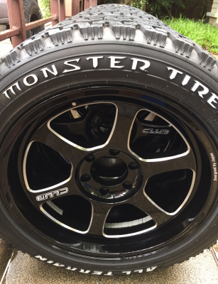 ล้อ Lenso รุ่นใหม่ล่าสุด ขอบ20 พร้อมยาง Monster 265 50 20 ปลายปี16 ใช้มาแค่ 1อาทิตย์ตุ่มหน้ายางอยู่ครบ