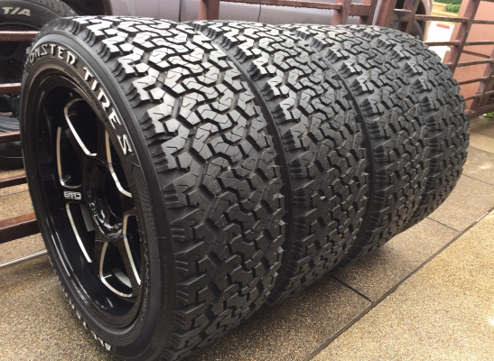 ล้อ Lenso รุ่นใหม่ล่าสุด ขอบ20 พร้อมยาง Monster 265 50 20 ปลายปี16 ใช้มาแค่ 1อาทิตย์ตุ่มหน้ายางอยู่ครบ