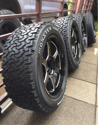 ล้อ Lenso รุ่นใหม่ล่าสุด ขอบ20 พร้อมยาง Monster 265 50 20 ปลายปี16 ใช้มาแค่ 1อาทิตย์ตุ่มหน้ายางอยู่ครบ