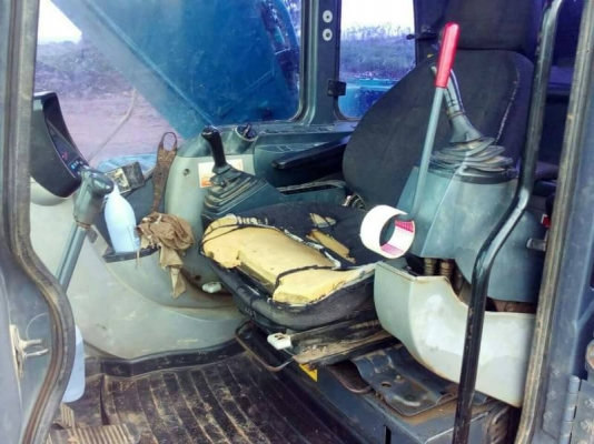 ขาย 1,350,000 KOBELCO  sk 200-8 YN11 ทำงาน 12,xxx ชั่วโมง เครื่องดี ไฟฟ้าครบ  เอกสารเล่มทะเบียน รถอยู่ จ.นครราชสีมา  090-772-3710 090-772-3708