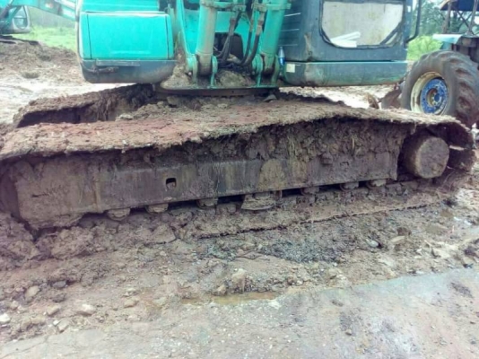 ขาย 1,350,000 KOBELCO  sk 200-8 YN11 ทำงาน 12,xxx ชั่วโมง เครื่องดี ไฟฟ้าครบ  เอกสารเล่มทะเบียน รถอยู่ จ.นครราชสีมา  090-772-3710 090-772-3708