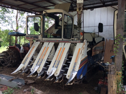 ขายรถเกี่ยวข้าว iseki Japan6