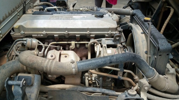 ขายรถ6ล้อตู้แห้งISUZU NQR70RY52E5 เครื่อง 150แรงม้าปี50 สวยเดิม สนใจโทร 081-970-1072