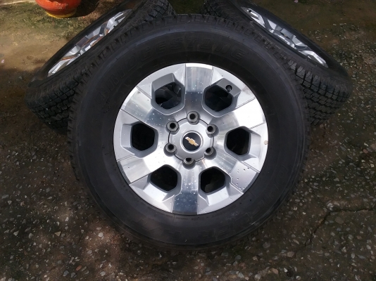 แม็กพร้อมยางเชฟขอบ17 ยาง255/65/R17 แม็กพร้อมยางเชฟขอบ17 ยาง255/65/R17