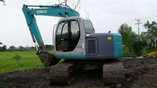 ขาย!! >>> Kobelco Sk135 YY03 <<< เอกสารพร้อม รถพร้อมใช้งาน ราคา 930,000 บาท