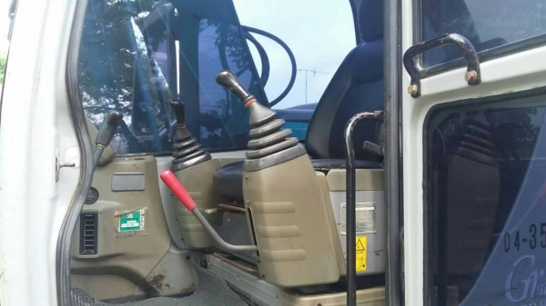 ขาย!! >>> Kobelco Sk135 YY03 <<< เอกสารพร้อม รถพร้อมใช้งาน ราคา 930,000 บาท