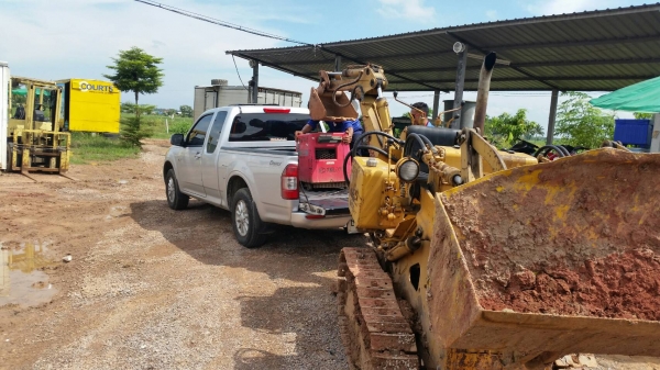 tractor-backhoeได้จัดส่งเครื่องเชื่อมพร้อมปั่นไฟ ขนาด 3 kva ให้ลูกค้าไปใช้ที่กาญจนบุรีเรียบร้อยแล้วค tractor-backhoeได้จัดส่งเครื่องเชื่อมพร้อมปั่นไฟ ขนาด 3 kva ให้ลูกค้าไปใช้ที่กาญจนบุรีเรียบร้อยแล้วค