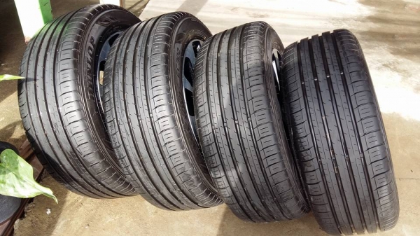 ขายล้อแม็กน้องๆป้ายแดง civic fc 16" ยางปี16 สนใจติดต่อ ตาเล็ก ล้อและยางครับ 081-3747940 ขายล้อแม็กน้องๆป้ายแดง civic fc 16" ยางปี16 สนใจติดต่อ ตาเล็ก ล้อและยางครับ 081-3747940