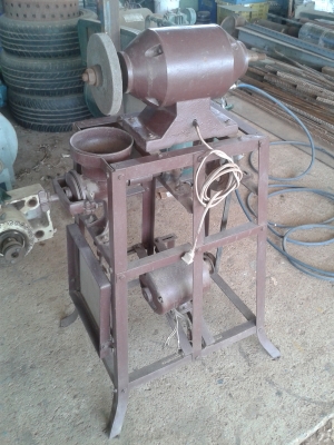 มอเตอร์หินเจียร์ มอเตอร์หินเจียร์