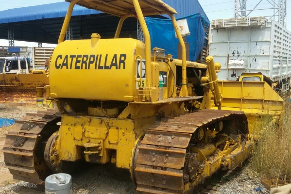 ขายรถแทรกเตอร์ CATERPILLAR.CAT.D6{ทะเบียน}