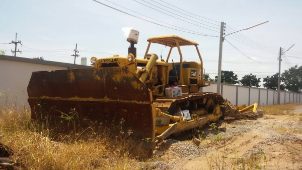 ขายรถแทรกเตอร์ CATERPILLAR.CAT.D6{ทะเบียน}