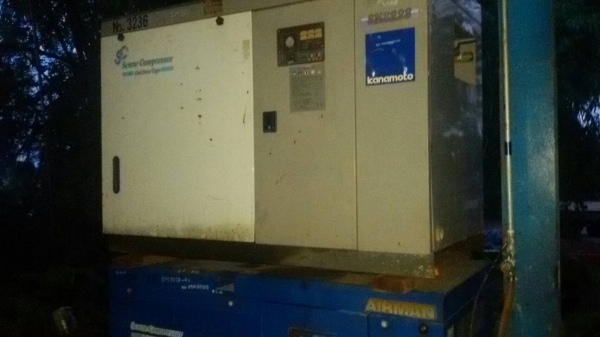 ปั้มลมสภาพเก่านอก ใช้งานแค่ครั้งเดียว ราคา65,000บาท สนใจติดต่อ ปิ่น081-917-6906