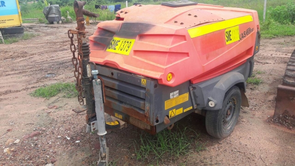 ขาย เครื่องปั๊มลม ATLAS COPCO XAS 67 ขนาดกลาง 7 บาร์ มีเทรเลอร์ พ่วงลาก ลมแรง ขาย เครื่องปั๊มลม ATLAS COPCO XAS 67 ขนาดกลาง 7 บาร์ มีเทรเลอร์ พ่วงลาก ลมแรง