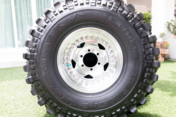 ขายล้อพร้อมยาง 4x4 ล้อ Center Line + ยาง Extreme Trekker Simex 4 วง