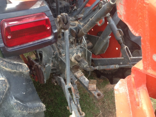 รถไถ kobuta B2420 4wd(4*4) ราคา185,000บาท