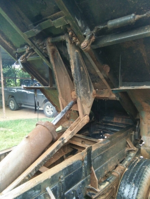 ขายด่วน หกล้อ ISUZU NPR 66LX ดั้ม สภาพพร้อมใช้งาน เครื่องWO6E ของHINO 145แรง เครื่องดี ประหยัดน้ำมัน คัชชีสวย ยางพร้อมใช้งาน เอกสารเล่มทะเบียน ราคาเบาๆ รถพร้อมใช้งานครับ