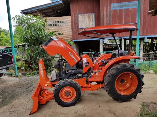 ขายL3608  ตัวรถ  และ ดันหน้า  211111ครับ