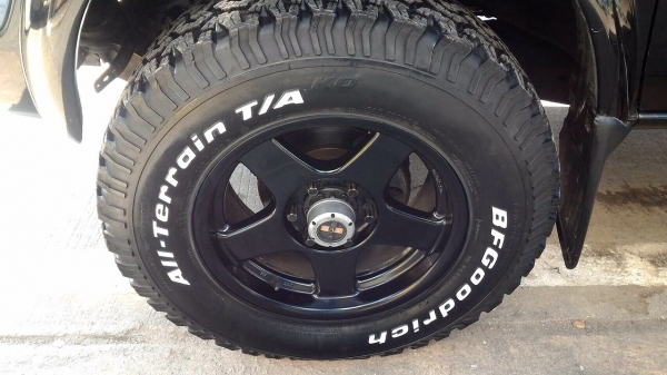 ลดราคา  BF 265 x 70 x 17 พร้อมล้อ Bradley