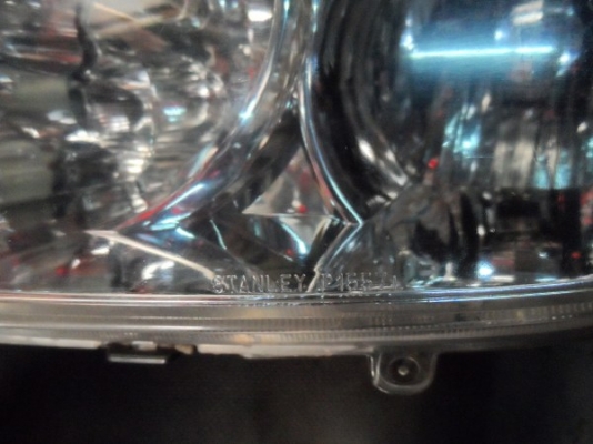 ไฟหน้ารถยนต์ ซีนอล มาสด้า 323 โปทีเจ้ Mazda 323 Protege xenon ของแท้ ไฟหน้ารถยนต์ ซีนอล มาสด้า 323 โปทีเจ้ Mazda 323 Protege xenon ของแท้