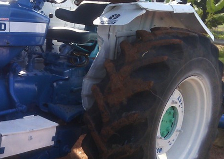 **ขายแล้วครับขอบคุณ ลูกค้า และ ขอบคุณ Truck2hand ครับ รถไถ FORD 6600 T6 เพลาเดียว เสื้อเรียบ ไอดีกลม ปั้มกลม เครื่อง+เกียร์ ดี ช่วงล่างดี ท้ายดี ไฮฯหน้า-หลัง ดี ยางได้ พร้อม ใบดันและผาน5 สภาพพร้อมใช้ เอกสารใบแจ้งจำหน่าย **ขาย รถไถ FORD 6600 T6 เสื้อเรียบ