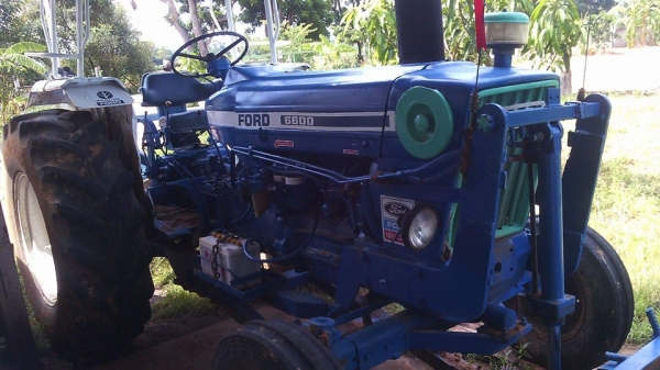 **ขายแล้วครับขอบคุณ ลูกค้า และ ขอบคุณ Truck2hand ครับ รถไถ FORD 6600 T6 เพลาเดียว เสื้อเรียบ ไอดีกลม ปั้มกลม เครื่อง+เกียร์ ดี ช่วงล่างดี ท้ายดี ไฮฯหน้า-หลัง ดี ยางได้ พร้อม ใบดันและผาน5 สภาพพร้อมใช้ เอกสารใบแจ้งจำหน่าย **ขาย รถไถ FORD 6600 T6 เสื้อเรียบ