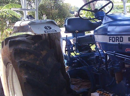 **ขายแล้วครับขอบคุณ ลูกค้า และ ขอบคุณ Truck2hand ครับ รถไถ FORD 6600 T6 เพลาเดียว เสื้อเรียบ ไอดีกลม ปั้มกลม เครื่อง+เกียร์ ดี ช่วงล่างดี ท้ายดี ไฮฯหน้า-หลัง ดี ยางได้ พร้อม ใบดันและผาน5 สภาพพร้อมใช้ เอกสารใบแจ้งจำหน่าย **ขาย รถไถ FORD 6600 T6 เสื้อเรียบ