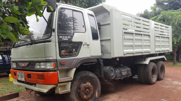 ขายรถบรรทุกดั้ม2เพลา HINO FM2K 260 แรง ขายรถบรรทุกดั้ม2เพลา HINO FM2K 260 แรง