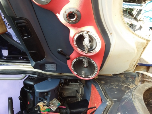 ขายเมก้า2เพลา220แรงปี49ดั้มรถสวยราคา1300000ต่อรองติด0897070053