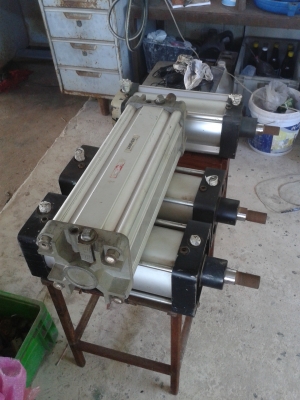 กระบอกลมนิวเมติก