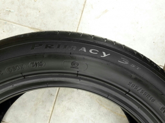 ยางMICHELIN รุ่น PRIMACY.3ST 205 55R16 สัปดาห์ที่31 ปี2015 ลงพื้นปลายปี2015 ภาพสวยมากๆไร้ที่ติ ดอกเยอะเต็มๆ90\%ไม่มีปะ