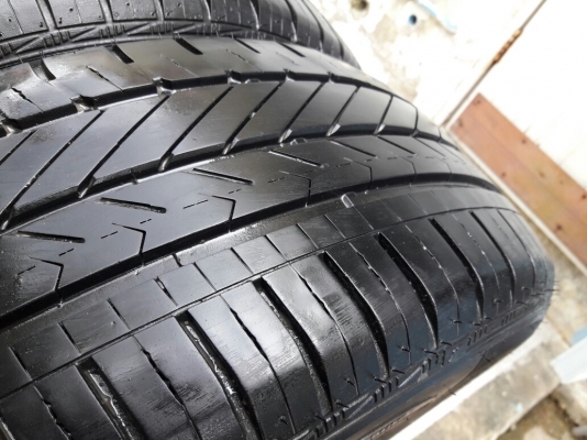 ยางGOODYEAR 215 60R16 สัปดาห์ที่17ปี2015 ลงพื้นปลายปี2015 ยางสภาพสวยมากๆ ดอกเยอะคุ้มสุดๆถูกมากๆ