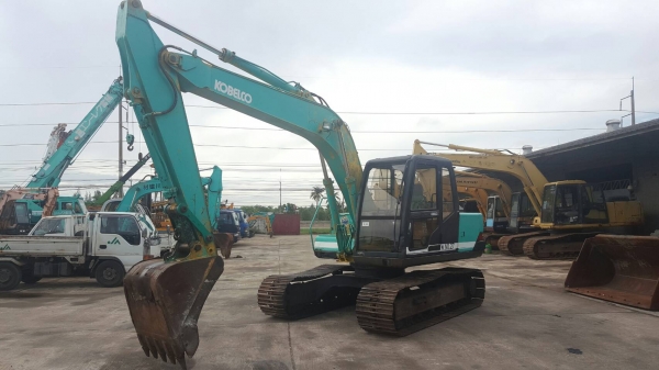 ต้องการขายรถขุดดิน