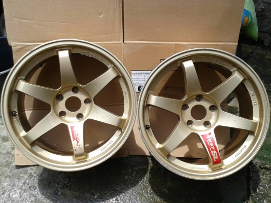 TE37 ขอบ18นิ้ว5รู114 กว้าง9นิ้ว สวยๆ 1 คู่ ราคา 3900 บาท