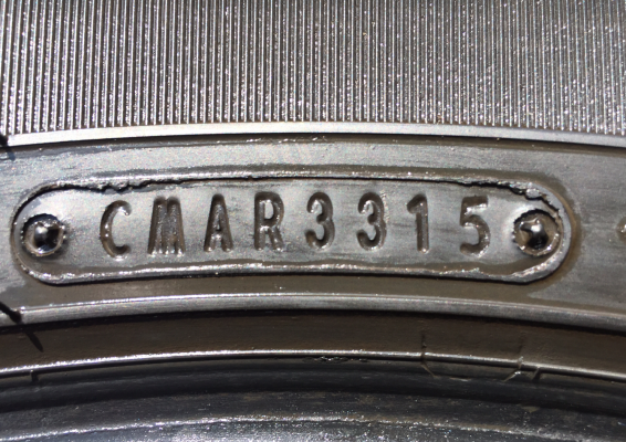 ยาง Dunlop 265 65 17 ปลายปี15 ดอกเต็ม ไม่มีปะ ราคาไม่แพง ยาง Dunlop 265 65 17 ปลายปี15 ดอกเต็ม ไม่มีปะ ราคาไม่แพง