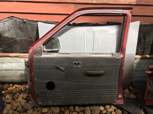 ขายประตูกระบะนิสสัน Big m