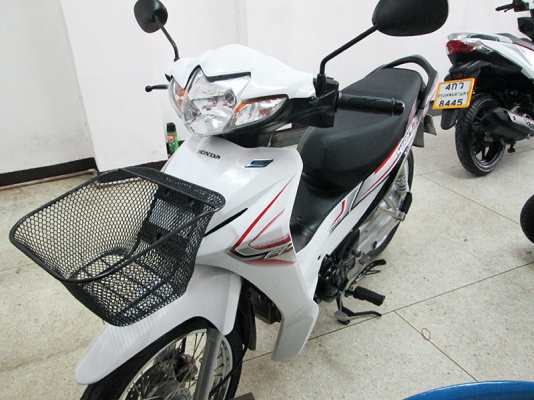 (โอนฟรี) ขาย Honda Wave 110I สตาร์ทมือ ปลายปี 2015 ไมล์แท้ 5521 กม สภาพสวยเดิมๆ เครื่องหัวฉีดประหยัดน้ำมัน สีขาว ดำ