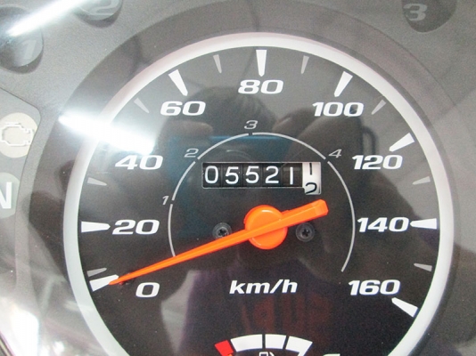 (โอนฟรี) ขาย Honda Wave 110I สตาร์ทมือ ปลายปี 2015 ไมล์แท้ 5521 กม สภาพสวยเดิมๆ เครื่องหัวฉีดประหยัดน้ำมัน สีขาว ดำ