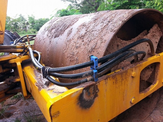 ขายรถบดแบบสั่นสะเทือน สภาพพร้อมใช้งาน ราคา590,000 สนใจโทร 090-8588220คุณนะ 093-3258446คุณบิว หรือเข้าดูสินค้าอื่นๆได้ที่ www.narong2truck.com หรือ www.truck.in.th/498 หรือเพจFacebook ณรงค์ ซื้อขายรถมือสอง (เว็บไซต์ส่วนตัว) หรือFacebook คุณนะ รถบรรทุก