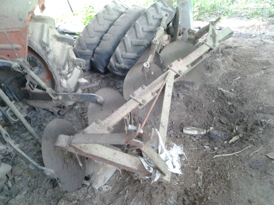 รถไถคูโบต้าL1500พร้อมใบมีดและผาน