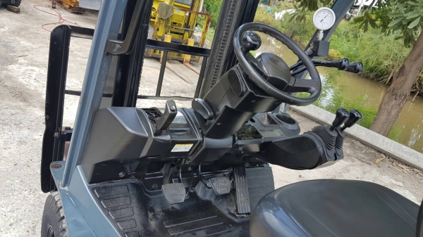 ขายด่วนรถยก TOYOTA 8FGยก1.5ตันเสาสูง3เมตรยางตันรถนอกนำเข้ายังไม่เคยใช้งานในเมืองไทยเลย=รุ่นใหม่ขายถูกๆๆ