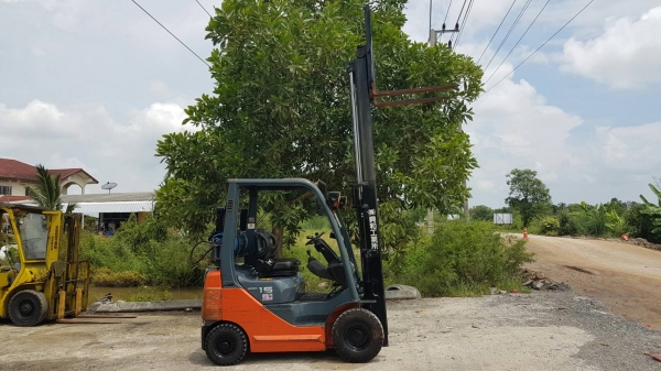 ขายด่วนรถยก TOYOTA 8FGยก1.5ตันเสาสูง3เมตรยางตันรถนอกนำเข้ายังไม่เคยใช้งานในเมืองไทยเลย=รุ่นใหม่ขายถูกๆๆ