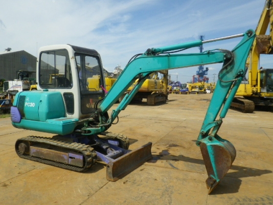 Komatsu PC30-7E ปั้มนิ้ว ตู้เก๋ง เก่าญี่ปุ่น