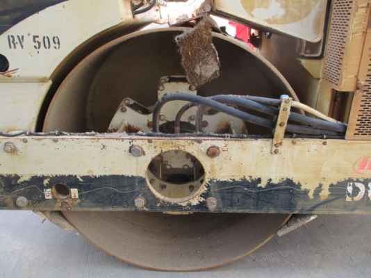 รถบดสั่นสะเทือน Ingersoll-Rand DD90HF