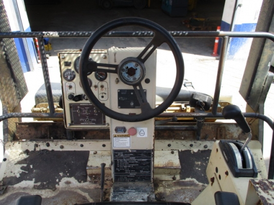 รถบดสั่นสะเทือน Ingersoll-Rand DD90HF