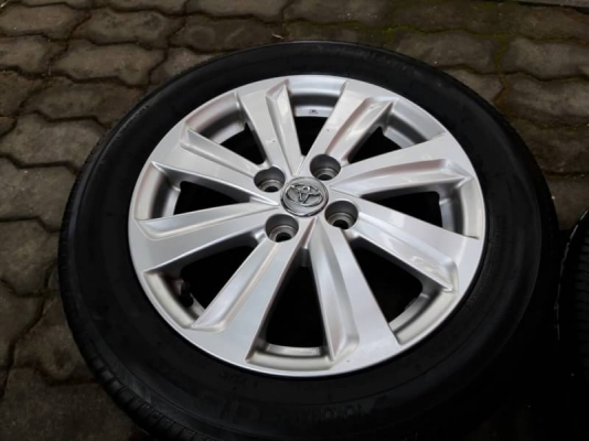 ล้อtoyota. ขอบ.15พร้อมยางปี13ชุดล่ะ6,800